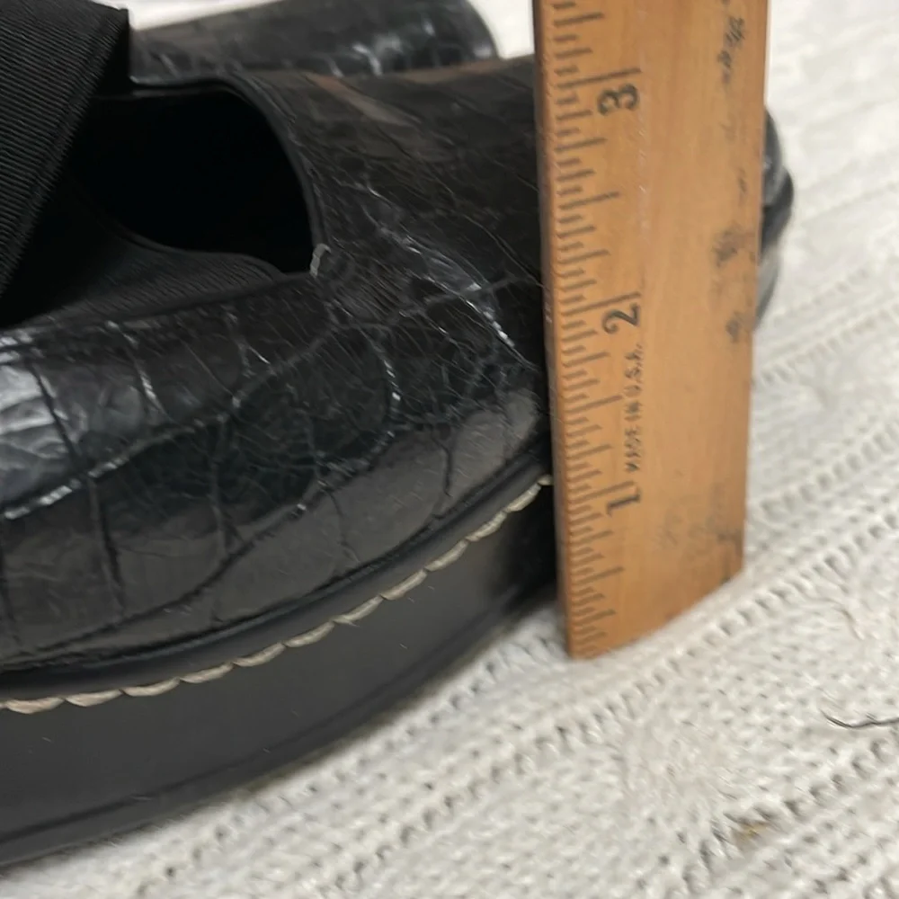 Women’s 8M Donald Pliner Pela Mary Jane Wedge Pump Heels Black Croc Print xcross